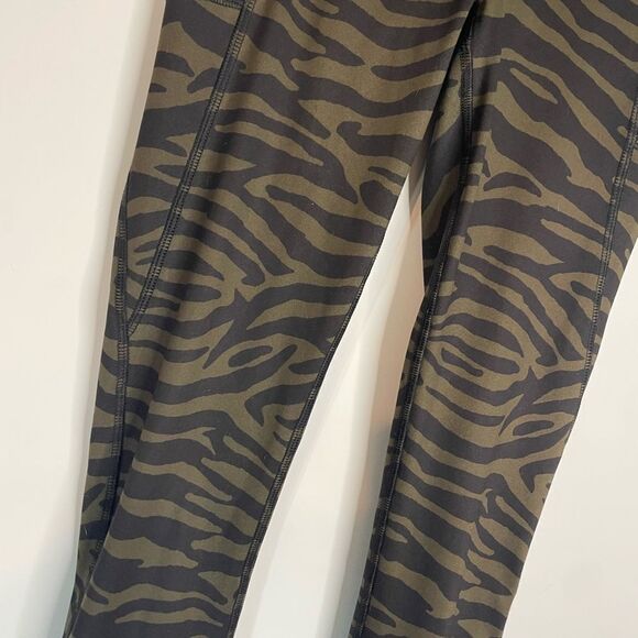 5 for $25🔥Nordstrom X by Gottex Olive Green Zebra Leggings XS - Picture 3 of 7